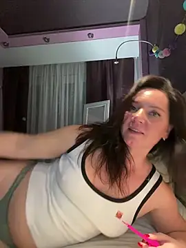 Snapshot of HotMilfMargo chatting on November 2025 09:48:02 PM HotMilfMargo online show from November 2025 09:48:02 PM