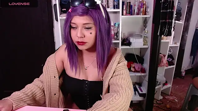 Snapshot of lil_daisy7 chatting on January 2025 03:11:01 AM lil daisy7 online show from January 2025 03:11:01 AM