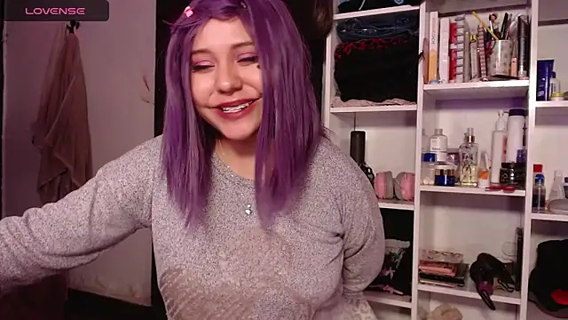 Snapshot of lil_daisy7 chatting on January 2025 05:56:01 AM lil daisy7 online show from January 2025 05:56:01 AM