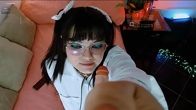 alexa11  online show from March 2025 07:49:02 PM