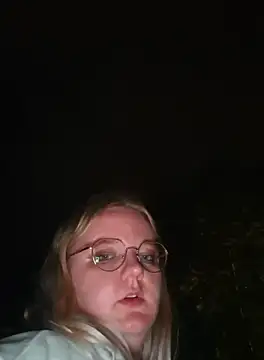 Snapshot of Fiona0705 chatting on September 2025 09:31:02 PM Fiona0705 online show from September 2025 09:31:02 PM