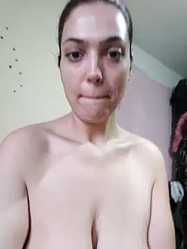 Snapshot of JoLeNe27 chatting on February 2025 05:33:02 AM JoLeNe27 online show from February 2025 05:33:02 AM