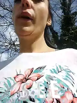 Snapshot of JoLeNe27 chatting on March 2025 10:26:02 AM JoLeNe27 online show from March 2025 10:26:02 AM