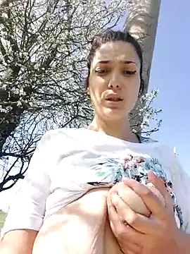 Snapshot of JoLeNe27 chatting on March 2025 12:51:01 PM JoLeNe27 online show from March 2025 12:51:01 PM