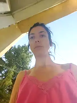 Snapshot of JoLeNe27 chatting on September 2025 05:42:01 AM JoLeNe27 online show from September 2025 05:42:01 AM