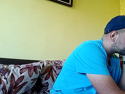 Flakka95 online show from October 2025 11:52:02 AM