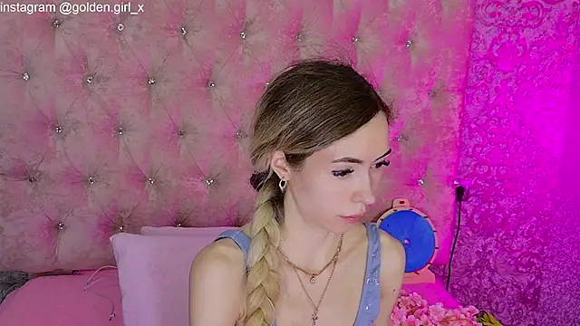 Akilla Queen online show from April 2026 01:52:02 AM