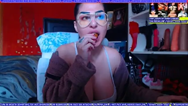 Snapshot of cuminmenowbbyx chatting on May 2026 12:44:01 PM cuminmenowbbyx online show from May 2026 12:44:01 PM