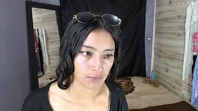 Snapshot of skinny_Yizz chatting on December 2025 09:00:01 PM skinny Yizz online show from December 2025 09:00:01 PM