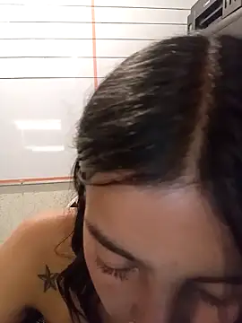 Snapshot of skinny_Yizz chatting on February 2026 07:46:02 AM skinny Yizz online show from February 2026 07:46:02 AM