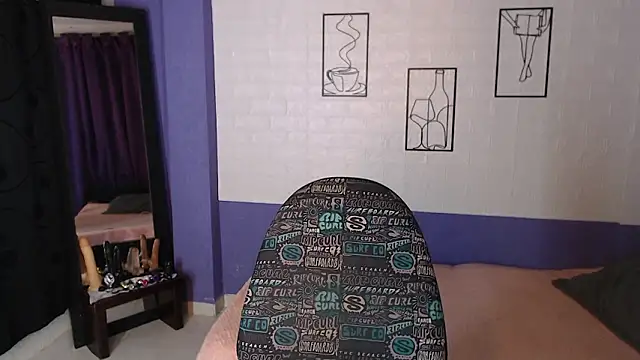 Snapshot of skinny_Yizz chatting on March 2026 11:20:02 PM skinny Yizz online show from March 2026 11:20:02 PM