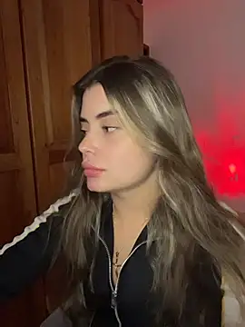 Miss valeriaa online show from April 2026 11:09:02 PM