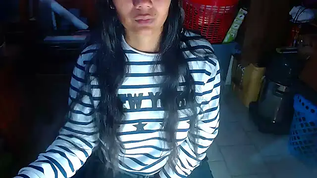 katrina26 online show from December 2024 01:29:01 PM