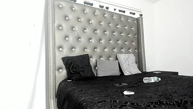 Snapshot of SashaMalone chatting on January 2025 03:15:01 AM SashaMalone online show from January 2025 03:15:01 AM