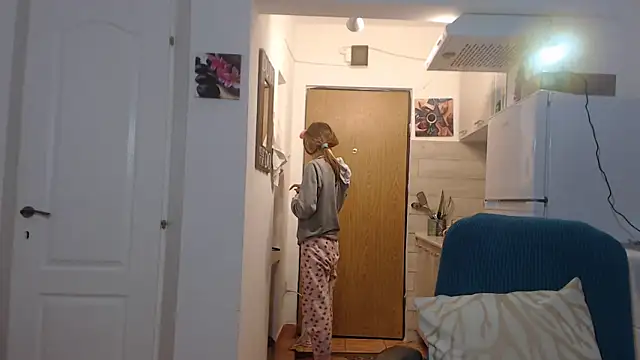 simyhvn online show from February 2025 05:05:02 AM