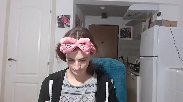 simyhvn online show from February 2025 04:57:01 PM