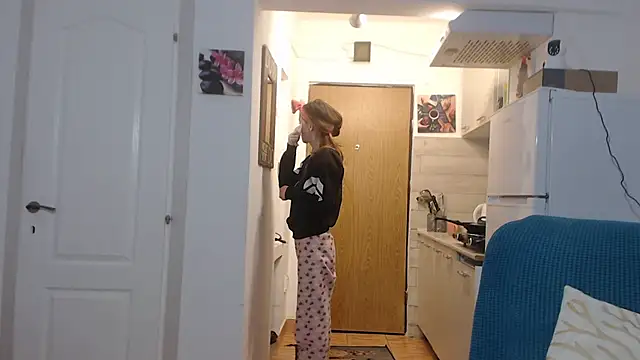 simyhvn online show from February 2025 05:12:02 AM