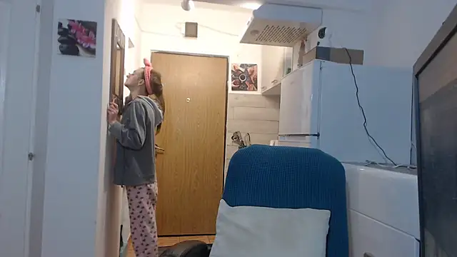 simyhvn online show from February 2025 05:11:02 AM