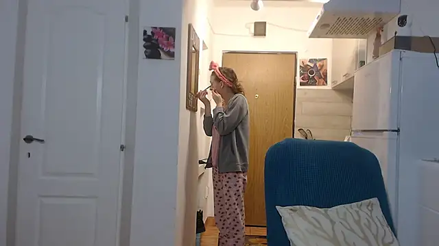 simyhvn online show from February 2025 05:08:01 AM