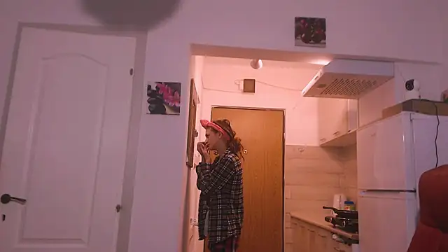 Snapshot of simyhvn chatting on January 2026 05:10:02 AM simyhvn online show from January 2026 05:10:02 AM