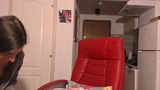 Snapshot of simyhvn chatting on February 2026 08:07:02 AM simyhvn online show from February 2026 08:07:02 AM