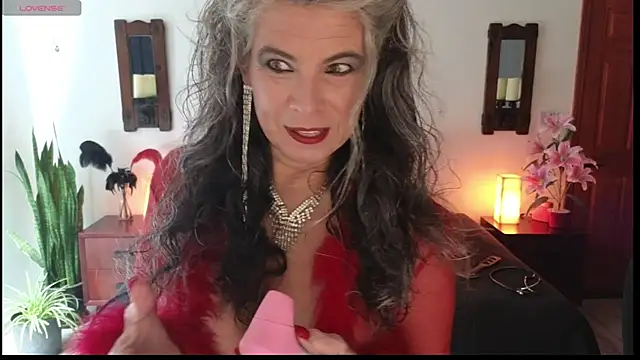 Snapshot of milfettefab chatting on March 2025 02:54:02 PM milfettefab online show from March 2025 02:54:02 PM