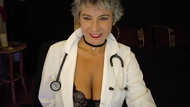 Snapshot of milfettefab chatting on November 2025 04:22:02 PM milfettefab online show from November 2025 04:22:02 PM