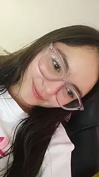 Snapshot of dannaparker chatting on February 2025 10:43:01 PM dannaparker online show from February 2025 10:43:01 PM