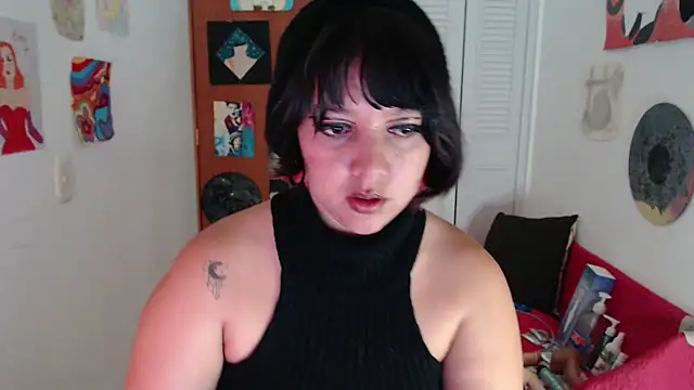 soynanabela28 online show from September 2025 12:33:02 AM