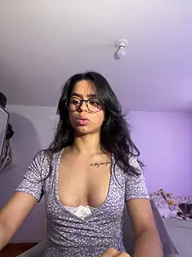 xlovelygirlx online show from March 2025 09:32:02 PM