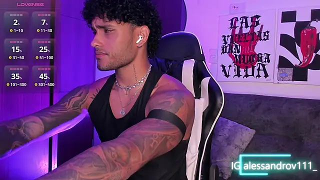 Snapshot of Alessandro_Vanni chatting on April 2026 01:16:02 AM Alessandro Vanni online show from April 2026 01:16:02 AM