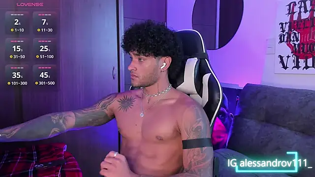 Snapshot of Alessandro_Vanni chatting on April 2026 02:33:01 PM Alessandro Vanni online show from April 2026 02:33:01 PM