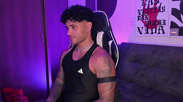 Alessandro Vanni online show from April 2026 02:14:01 AM
