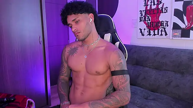 Alessandro Vanni online show from April 2026 02:59:02 PM