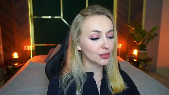 Snapshot of GraceCandy chatting on March 2025 11:11:01 PM GraceCandy online show from March 2025 11:11:01 PM