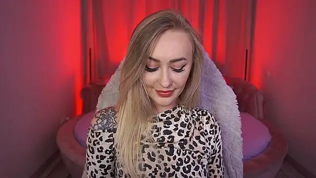 Snapshot of GraceCandy chatting on October 2025 07:16:01 AM GraceCandy online show from October 2025 07:16:01 AM