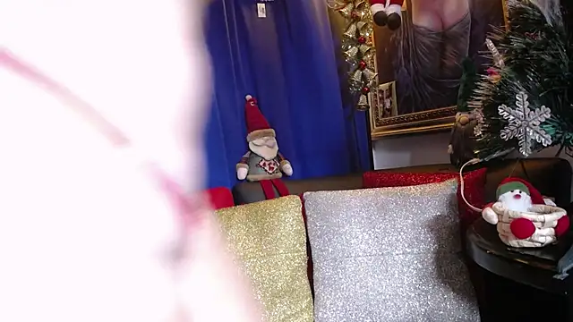 mia beatles online show from December 2025 04:03:02 PM