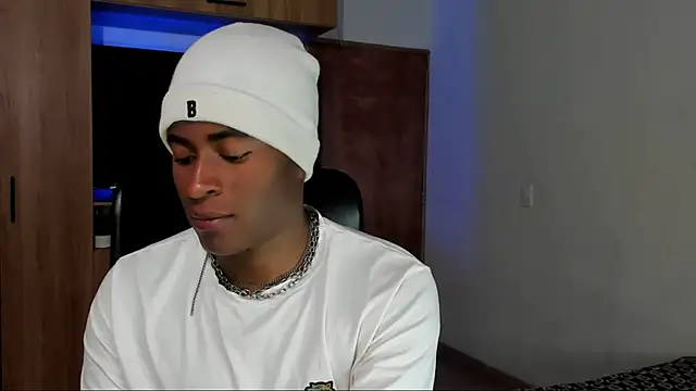 CrissBrownxxx online show from July 2026 02:20:01 AM