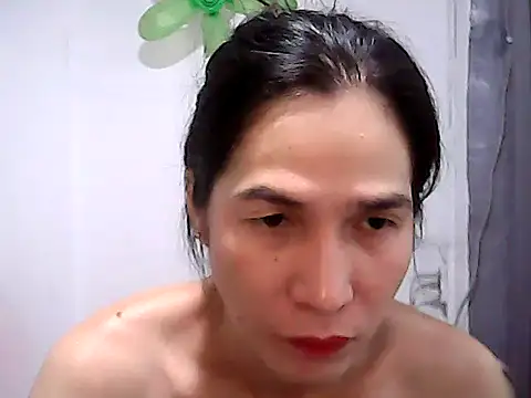 Snapshot of BigDickTrans chatting on April 2026 11:58:02 AM BigDickTrans online show from April 2026 11:58:02 AM