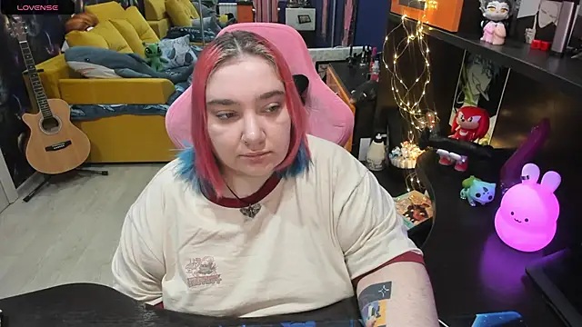 Softie Sofy online show from February 2025 02:23:02 AM