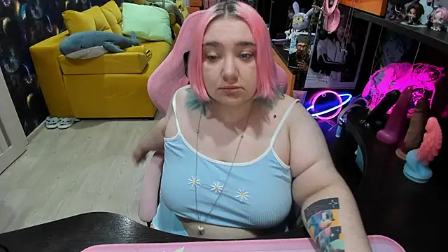 Softie Sofy online show from May 2026 01:47:01 AM