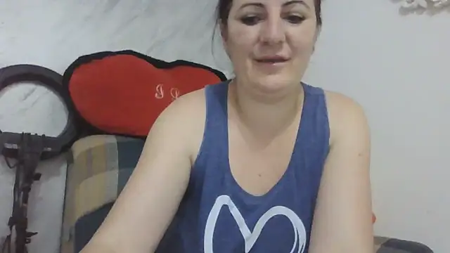 Naughtyredd online show from June 2026 05:27:02 PM
