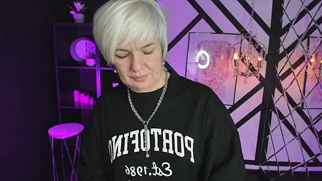 CarmenSoft online show from November 2025 08:52:01 PM