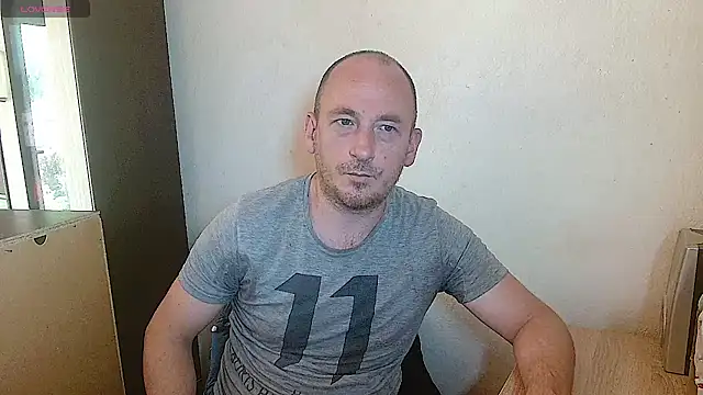Snapshot of Johan___Barker chatting on May 2026 11:04:02 AM Johan Barker online show from May 2026 11:04:02 AM