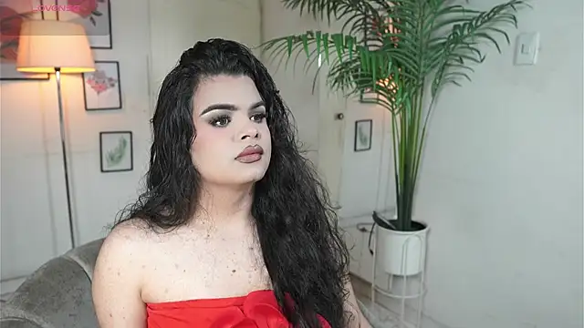 Snapshot of artechloe chatting on October 2025 11:16:01 PM artechloe online show from October 2025 11:16:01 PM