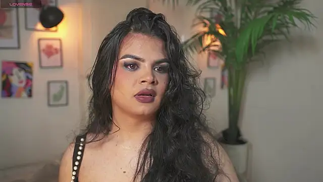 Snapshot of artechloe chatting on February 2026 07:39:01 PM artechloe online show from February 2026 07:39:01 PM