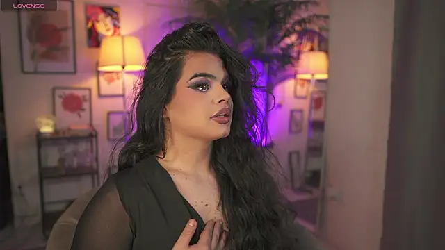 Snapshot of artechloe chatting on February 2026 02:54:01 AM artechloe online show from February 2026 02:54:01 AM