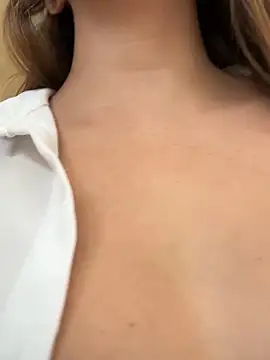 Snapshot of Hall_16 chatting on January 2025 09:19:01 PM Hall 16 online show from January 2025 09:19:01 PM