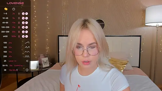 Snapshot of bellatip chatting on February 2025 03:52:02 AM bellatip online show from February 2025 03:52:02 AM