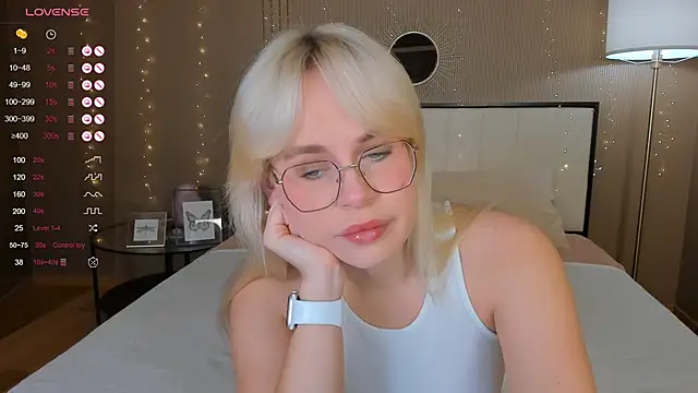 Snapshot of bellatip chatting on October 2025 01:02:02 AM bellatip online show from October 2025 01:02:02 AM